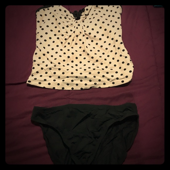 Women’s Swim Suit - Picture 1 of 1